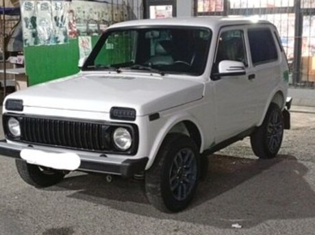 LADA (VAZ) Niva 2010