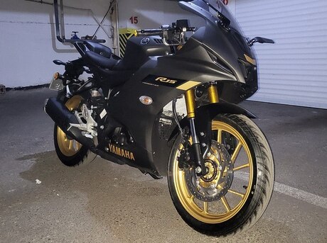 Yamaha R15 V4 2024
