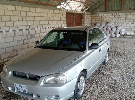 Hyundai Accent 2002