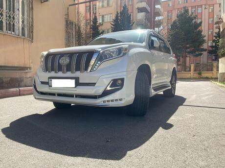 Toyota Land Cruiser Prado 2011