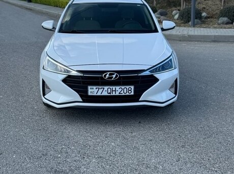 Hyundai Elantra 2019