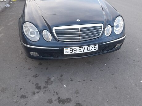 Mercedes E 240 2003
