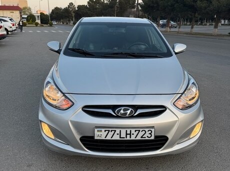 Hyundai Accent 2011