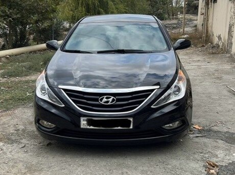 Hyundai Sonata 2010