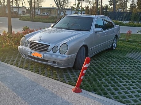 Mercedes E 240 2001
