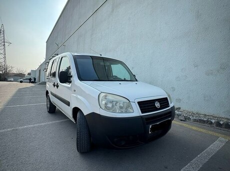 Fiat Doblo 2010
