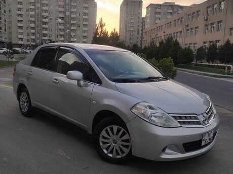 Nissan Tiida 2008