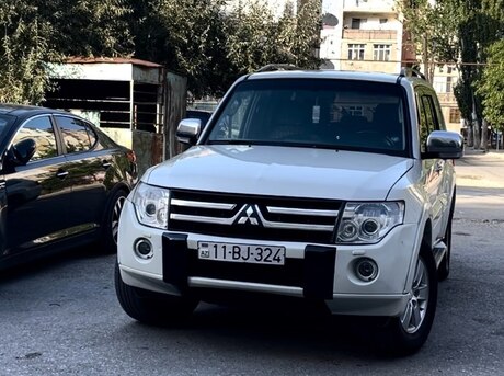 Mitsubishi Pajero 2007