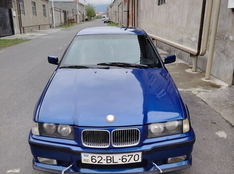 BMW 320 1992