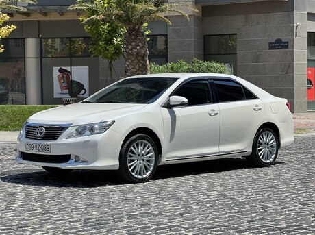 Toyota Camry 2014