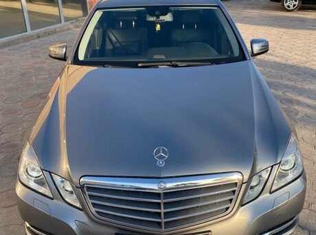 Mercedes E 250 2012