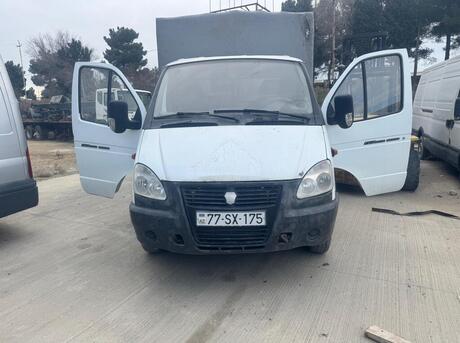 GAZ Biznes 330273 2013