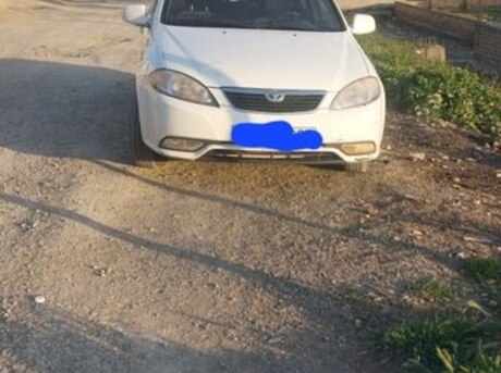 Daewoo Gentra 2014