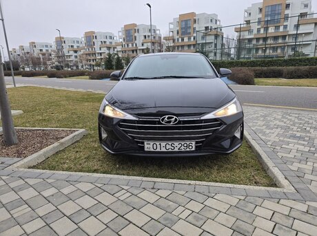 Hyundai Elantra 2020
