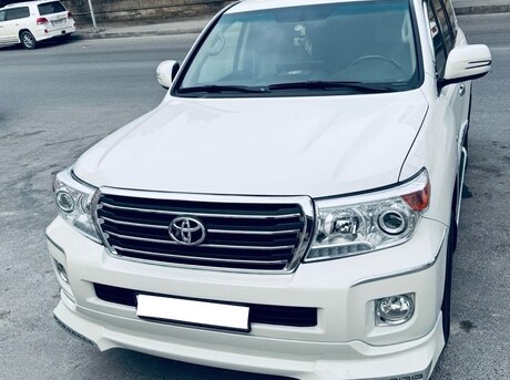 Toyota Land Cruiser 2011