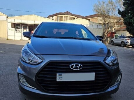 Hyundai Accent 2015
