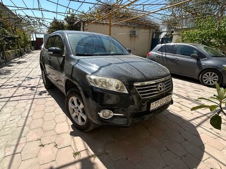 Toyota RAV4 2010