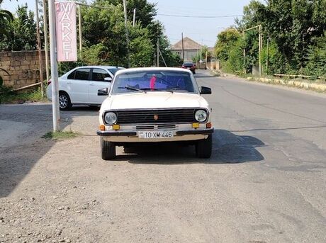 GAZ 24-10 1986