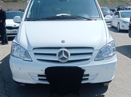 Mercedes Viano 2007