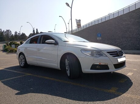 Volkswagen Passat CC 2011