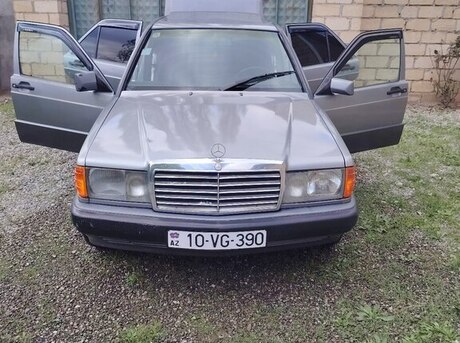 Mercedes 190 1992