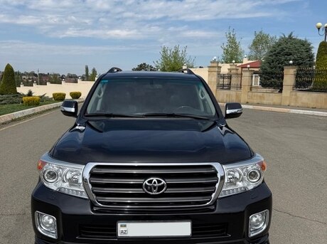 Toyota Land Cruiser 2010