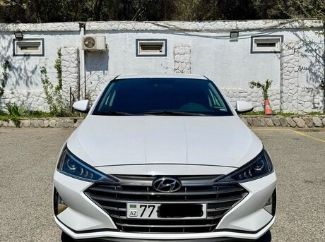 Hyundai Elantra 2019