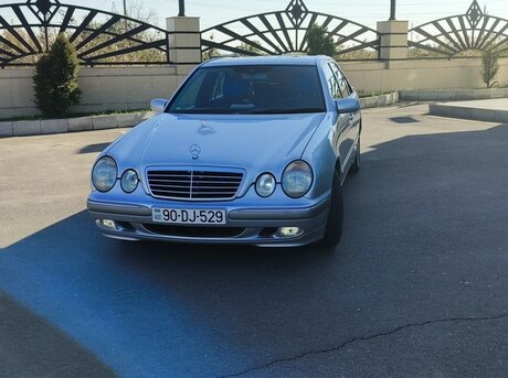 Mercedes E 240 2000