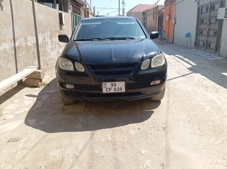 Mitsubishi Airtrek 2002