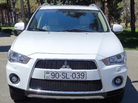 Mitsubishi Outlander 2010