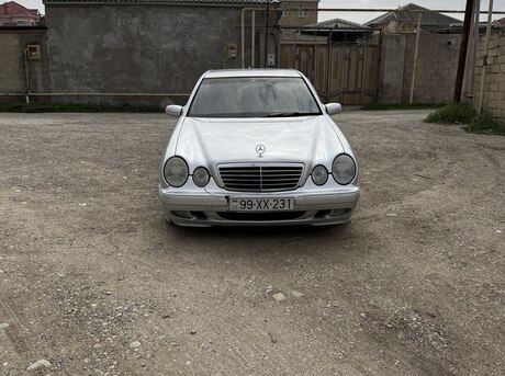 Mercedes E 220 d 2001