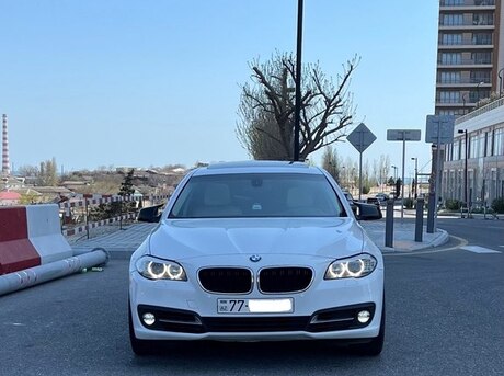 BMW 528 2011