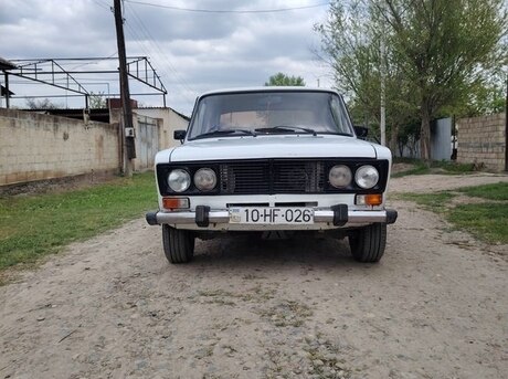 LADA (VAZ) 2106 1985