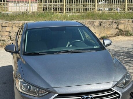 Hyundai Elantra 2017