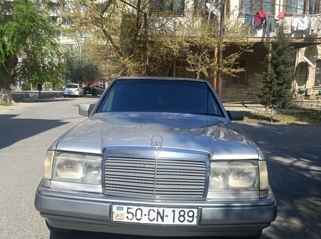 Mercedes E 250 1990
