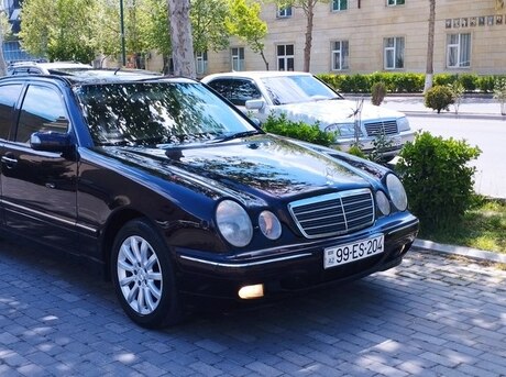 Mercedes E 220 d 2001