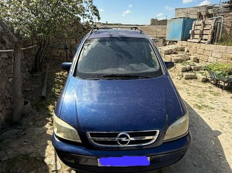 Opel Zafira 2004