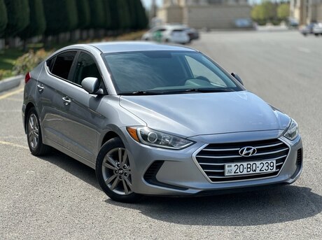 Hyundai Elantra 2017