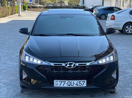 Hyundai Elantra 2019