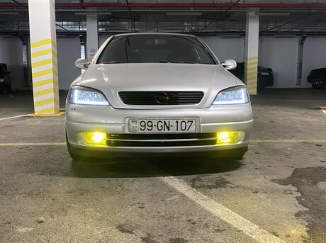 Opel Astra 2000
