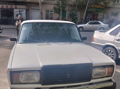LADA (VAZ) 2107 2000
