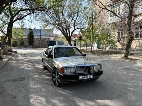 Mercedes 190 1989