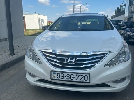 Hyundai Sonata 2011