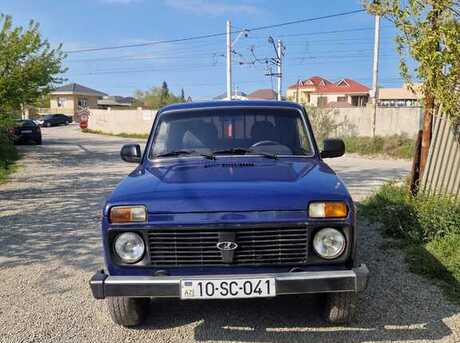 LADA (VAZ) Niva 2011