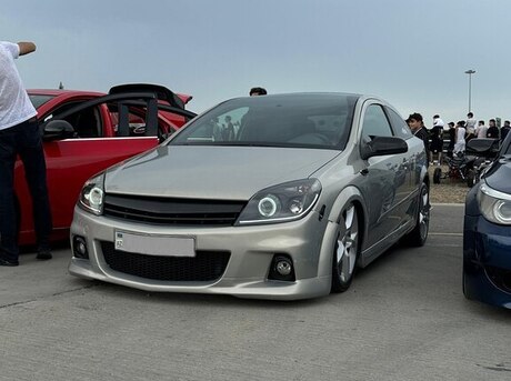 Opel Astra 2008