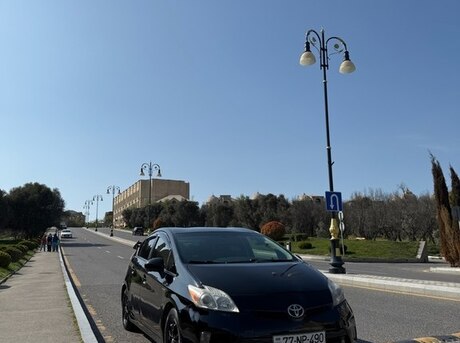 Toyota Prius 2012