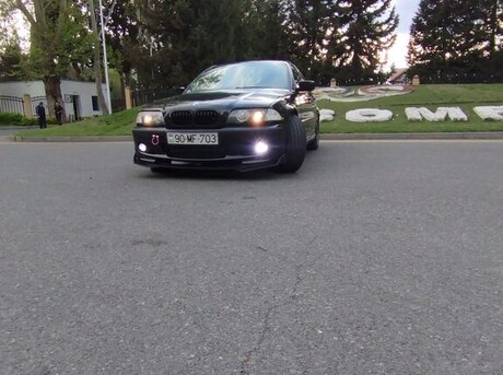 BMW 325 2000