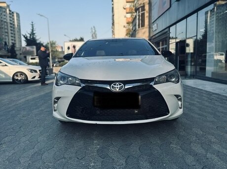 Toyota Camry 2015