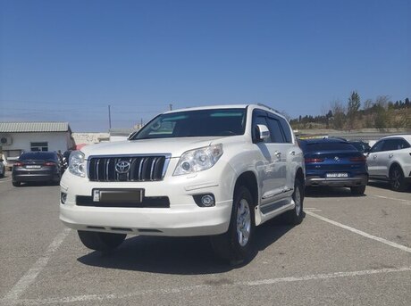 Toyota Land Cruiser Prado 2013