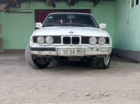 BMW 525 1989